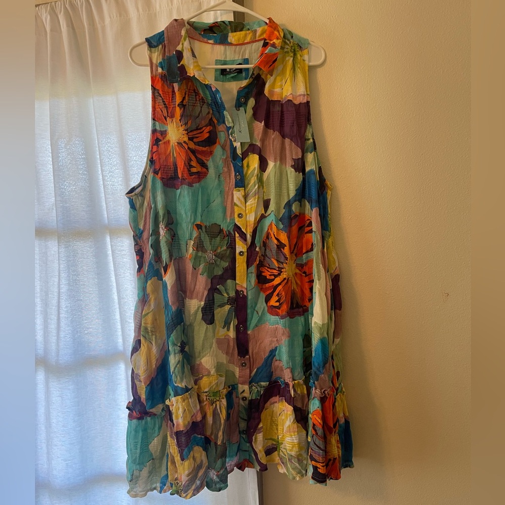 New flowy floral Anthropologie dress with pockets